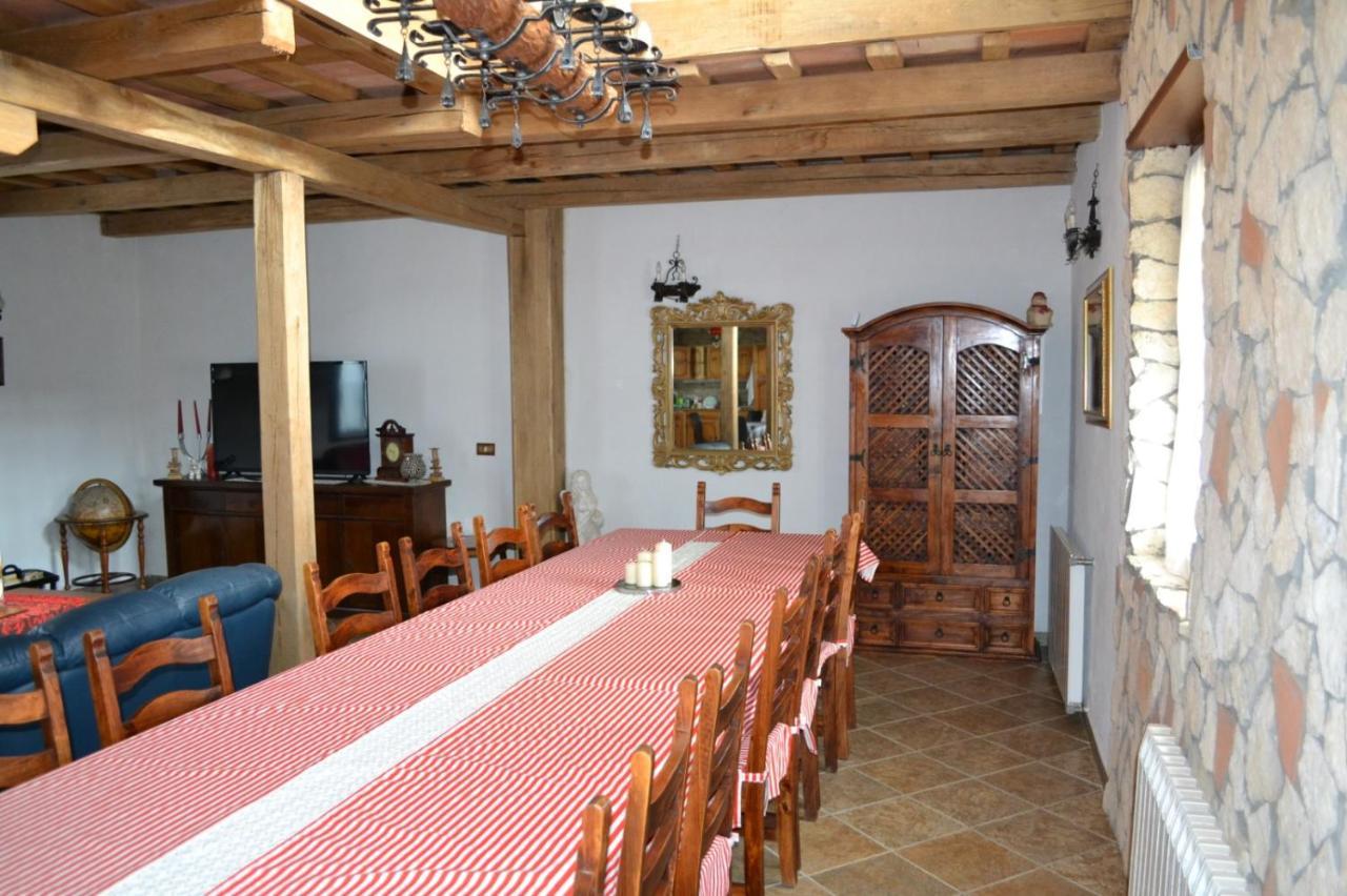 Casa Maria Apartment Cincu ภายนอก รูปภาพ